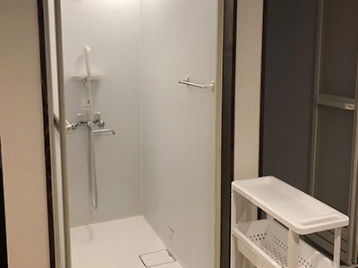 シャワールーム