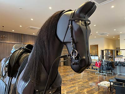 乗馬シミュレーター